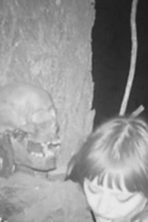 Skeleton Kisses (2026) poster