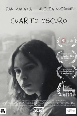 Cuarto oscuro (2022) poster