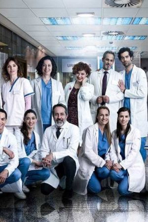 Centro Médico (2015) poster